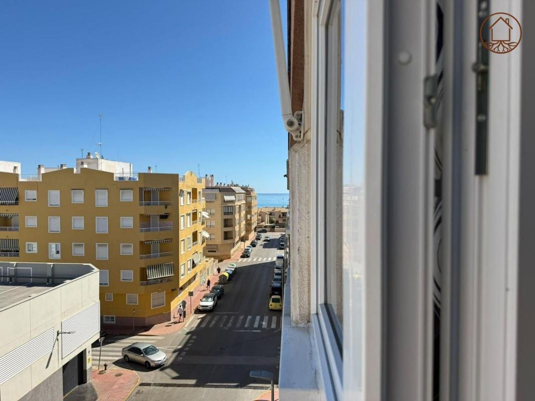 Продажа квартиры на Piso en Calle Baleares, 8, Las Viñas, Guardamar del Segura, Гуардамар-дель-Сегура
photo 1