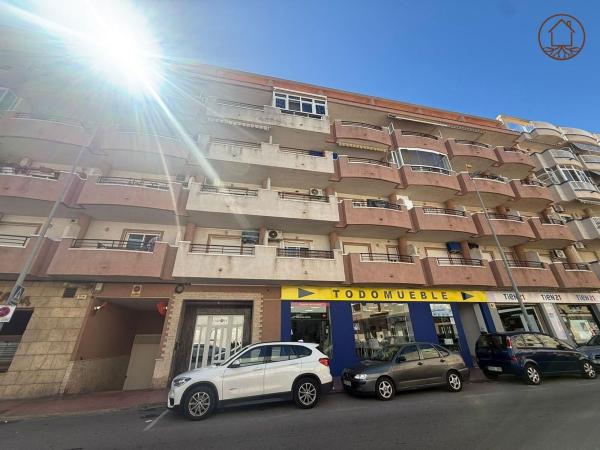 Venta de piso en Piso en Calle Baleares, 8, Las Viñas, Guardamar del Segura, Guardamar del Segura
thumbnail 2