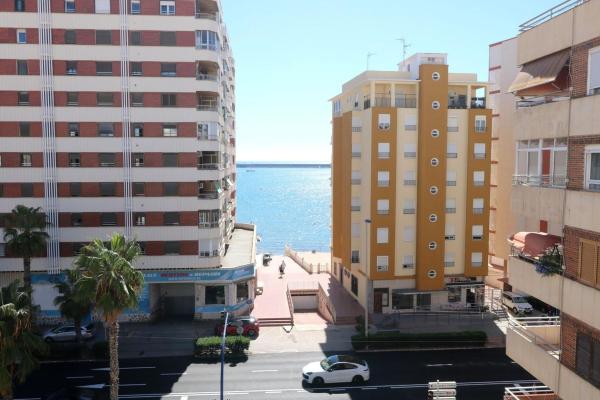 Sprzedaż mieszkania w Piso en Calle Beniel, El Acequión, Torrevieja, Torrevieja
 photo 2