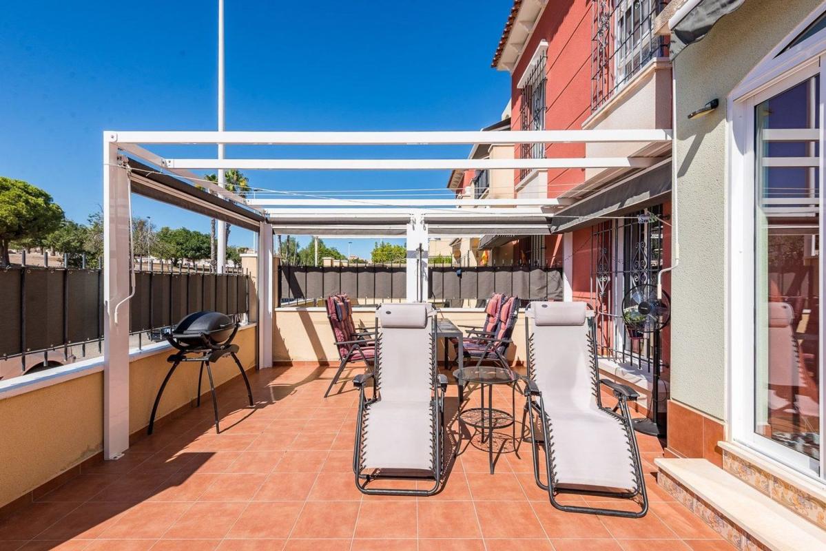 Sale of apartment in Piso en Aguas Nuevas, Torrevieja, Torrevieja
 photo 3