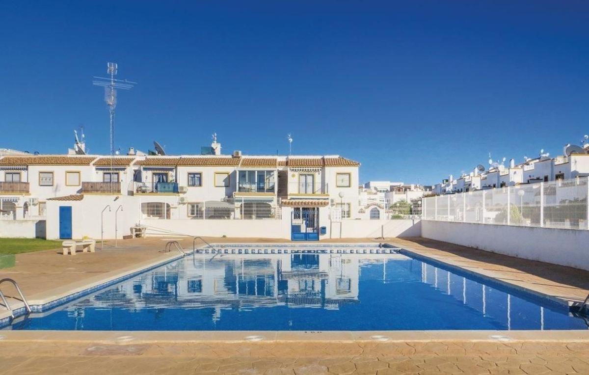 Venta de chalet independiente en Casa o chalet en La Siesta - El Salado - Torreta, Torrevieja, Torrevieja
photo 1