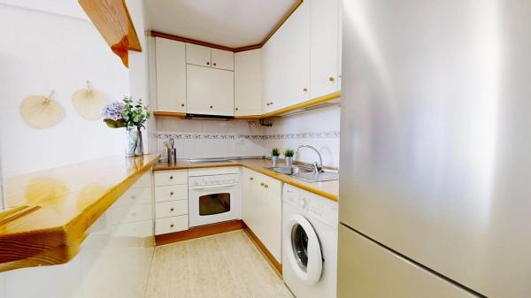 Продажа квартиры на Piso en Avenida Bélgica, Los Europeos, Torrevieja, Торревьеха
 photo 4
