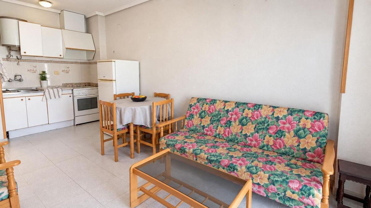 Продажа квартиры на Piso en Avenida Robleda, La Siesta - El Salado - Torreta, Torrevieja, Торревьеха
photo 5