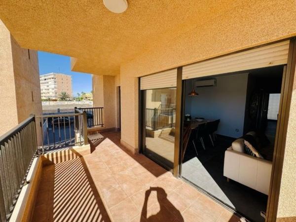 Продажа квартиры на Piso en Avenida Suecos s/n, Los Europeos, Torrevieja, Торревьеха
thumbnail 2