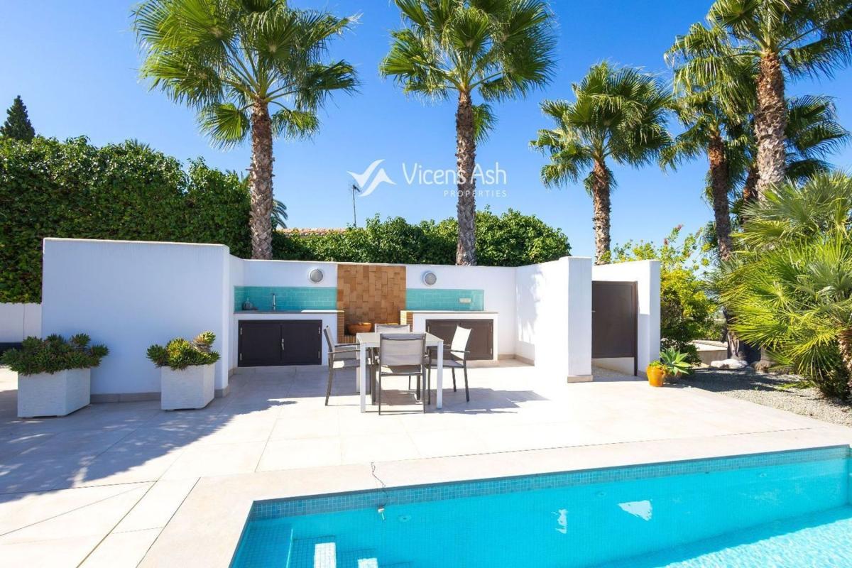 Properties for sale and rent in Spain photo 2