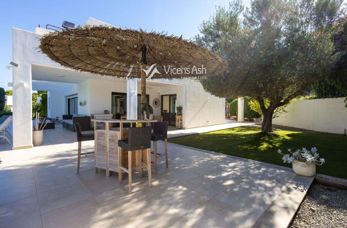 Properties for sale and rent in Spain photo 4