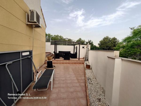 Chalet adosado en Calle del Barranco, Los Balcones - Los Altos del Edén, Torrevieja photo 4