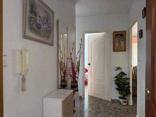 Venta de piso en Piso en Calle d'Elx, Centro, Santa Pola, Santa Pola
thumbnail 2