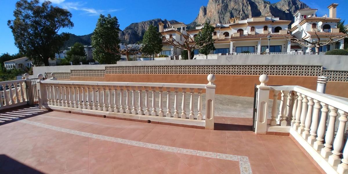 Properties for sale and rent in Spain photo 3