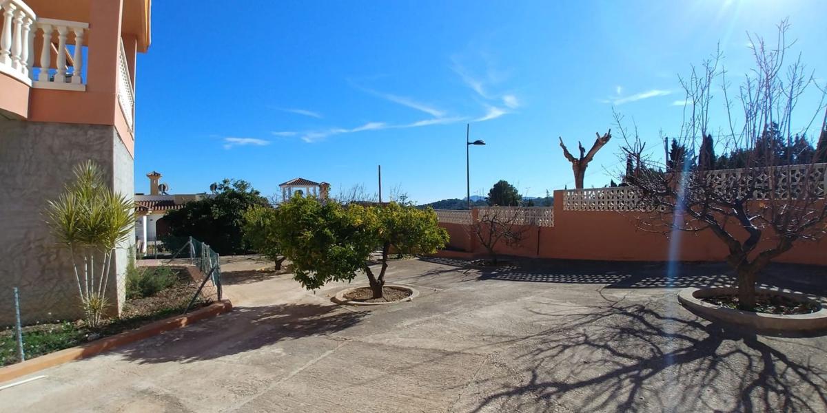 Properties for sale and rent in Spain photo 5