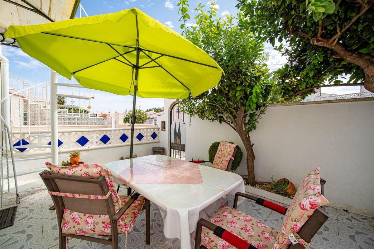 Properties for sale and rent in Spain photo 3