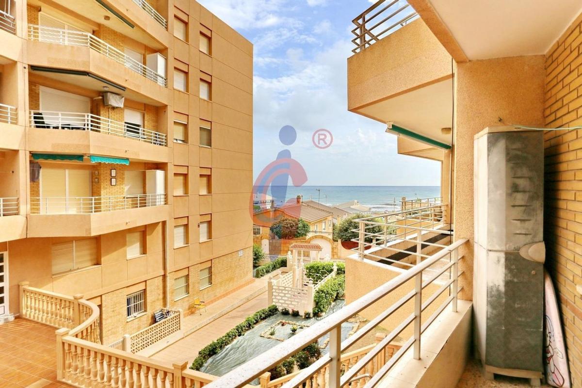 Sale of apartment in Piso en Calle Xile, 17, Guardamar Playa, Guardamar del Segura, Guardamar del Segura
photo 2