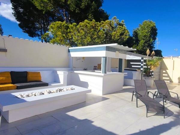 Chalet pareado en Los Balcones - Los Altos del Edén, Torrevieja thumbnail 2