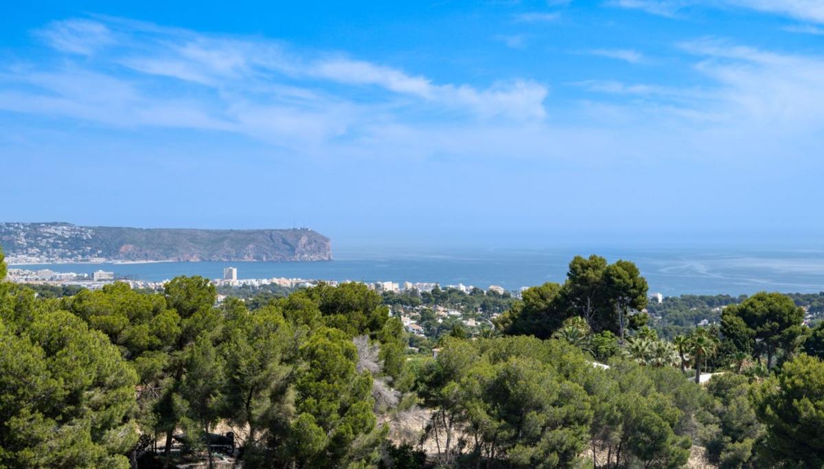 Properties for sale and rent in Spain photo 2
