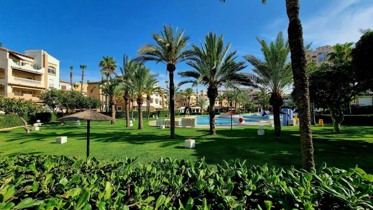 Продажа квартиры на Piso en Calle Jacinto Benavente, 1, Zona los Frutales, Torrevieja, Торревьеха
photo 1