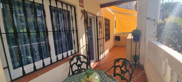 Venta de piso en Piso en Calle Jacinto Benavente, 1, Zona los Frutales, Torrevieja, Torrevieja
thumbnail 3