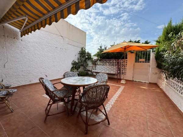 Chalet adosado en Calle Manuel Rodríguez Manolete, 858, La Siesta - El Salado - Torreta, Torrevieja photo 1