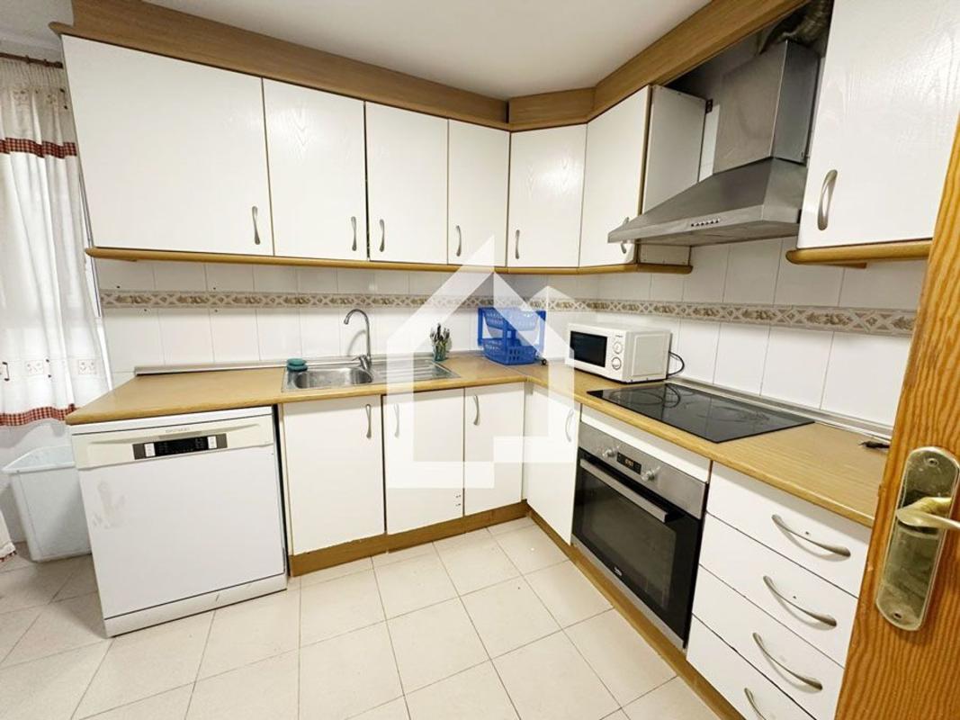 Venta de piso en Piso en Calle Velázquez, Centro, San Vicente del Raspeig, San Vicente del Raspeig
 photo 4