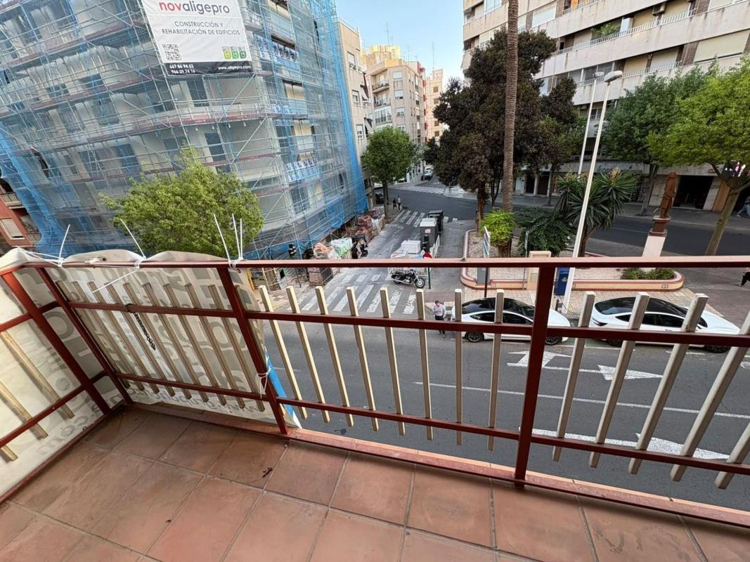 Sale of apartment in Piso en Pont Nou-Corazón de Jesús, Elche / Elx, Elche / Elx
photo 1