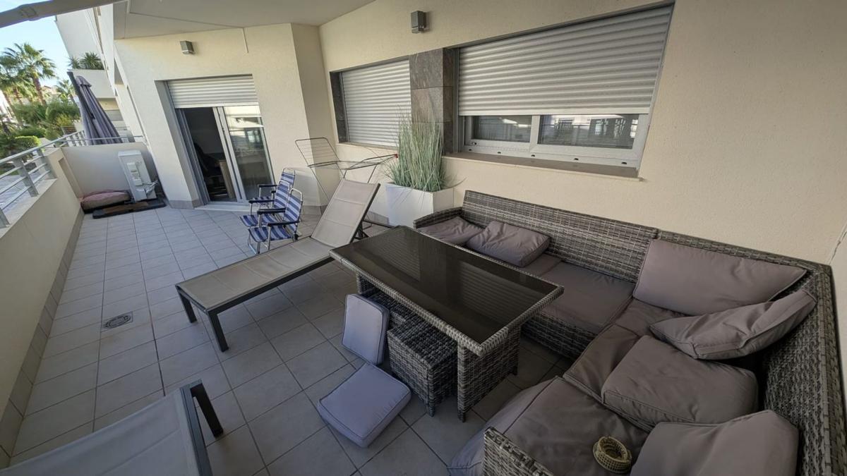 Sprzedaż mieszkania w Piso en Calle Nicolás Copérnico, La Veleta, Torrevieja, Torrevieja
 photo 2