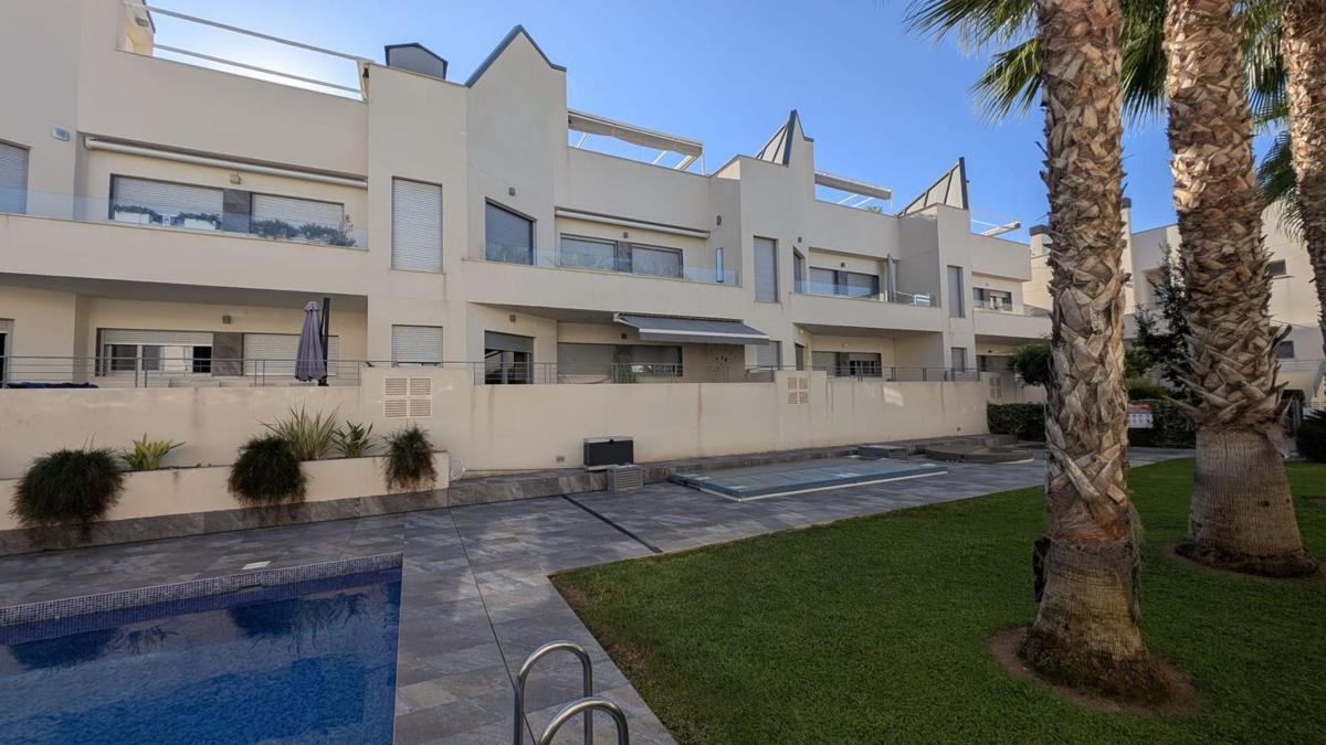 Sprzedaż mieszkania w Piso en Calle Nicolás Copérnico, La Veleta, Torrevieja, Torrevieja
 photo 4