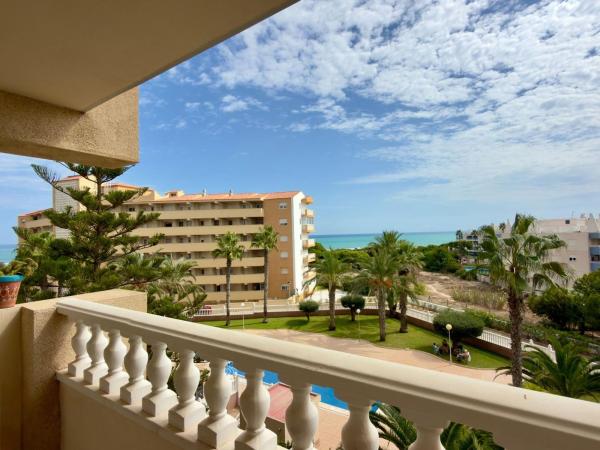 Продажа квартиры на Piso en Calle las Mimosas, 17, Gaspar Perrelló, Torrevieja, Торревьеха
photo 1