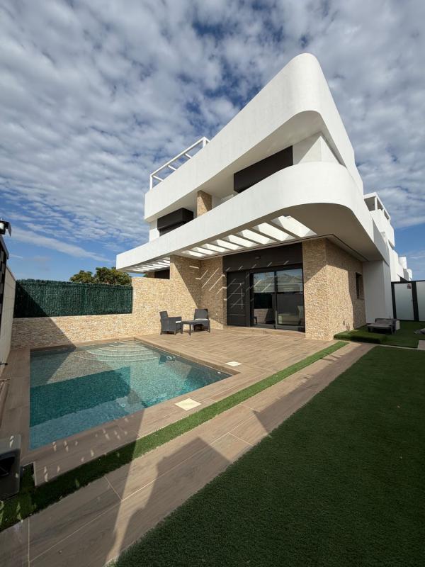 Properties for sale and rent in Spain photo 2