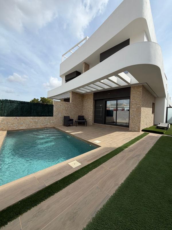 Properties for sale and rent in Spain photo 5
