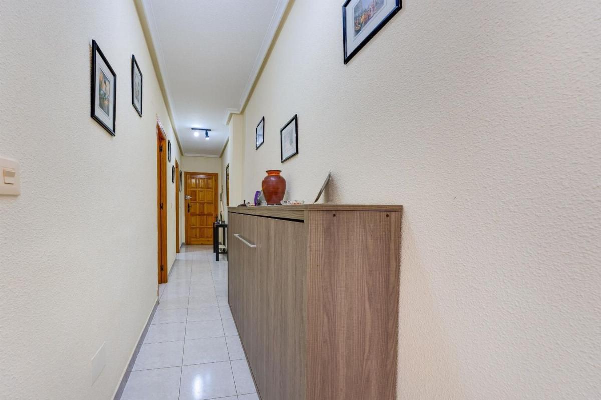 Продажа квартиры на Piso en Avenida Habaneras - Curva de Palangre, Torrevieja, Торревьеха
 photo 5