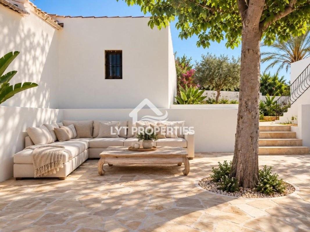 Properties for sale and rent in Spain photo 2