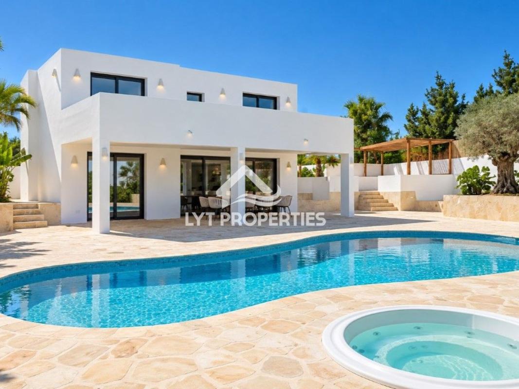 Properties for sale and rent in Spain photo 3