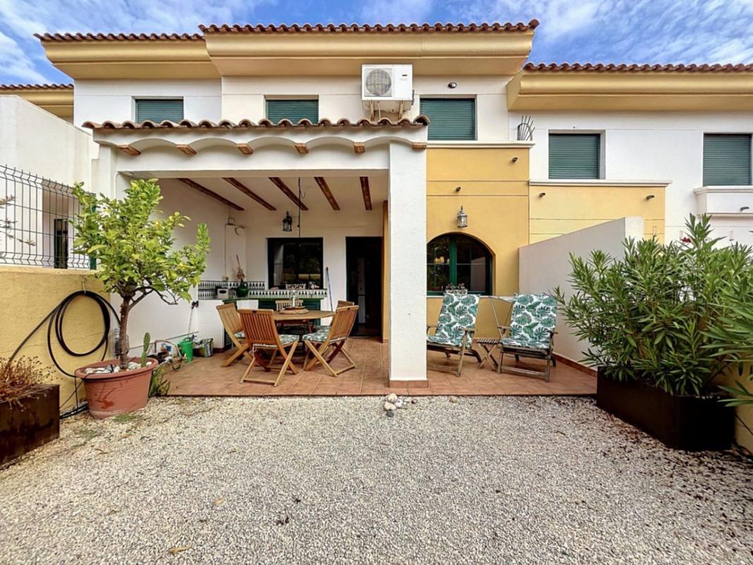 Properties for sale and rent in Spain photo 2