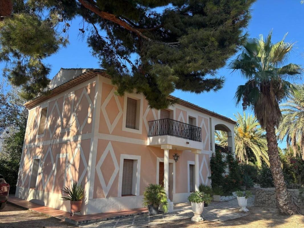 Properties for sale and rent in Spain photo 1