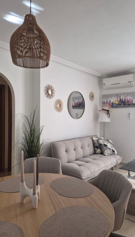 Sale of apartment in Piso en Calle de Pedro Lorca, 160, Playa del Cura, Torrevieja, Torrevieja
photo 1