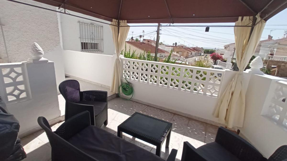 Venta de duplex en Dúplex en Calle Diego Puerta, La Siesta - El Salado - Torreta, Torrevieja, Torrevieja photo 3