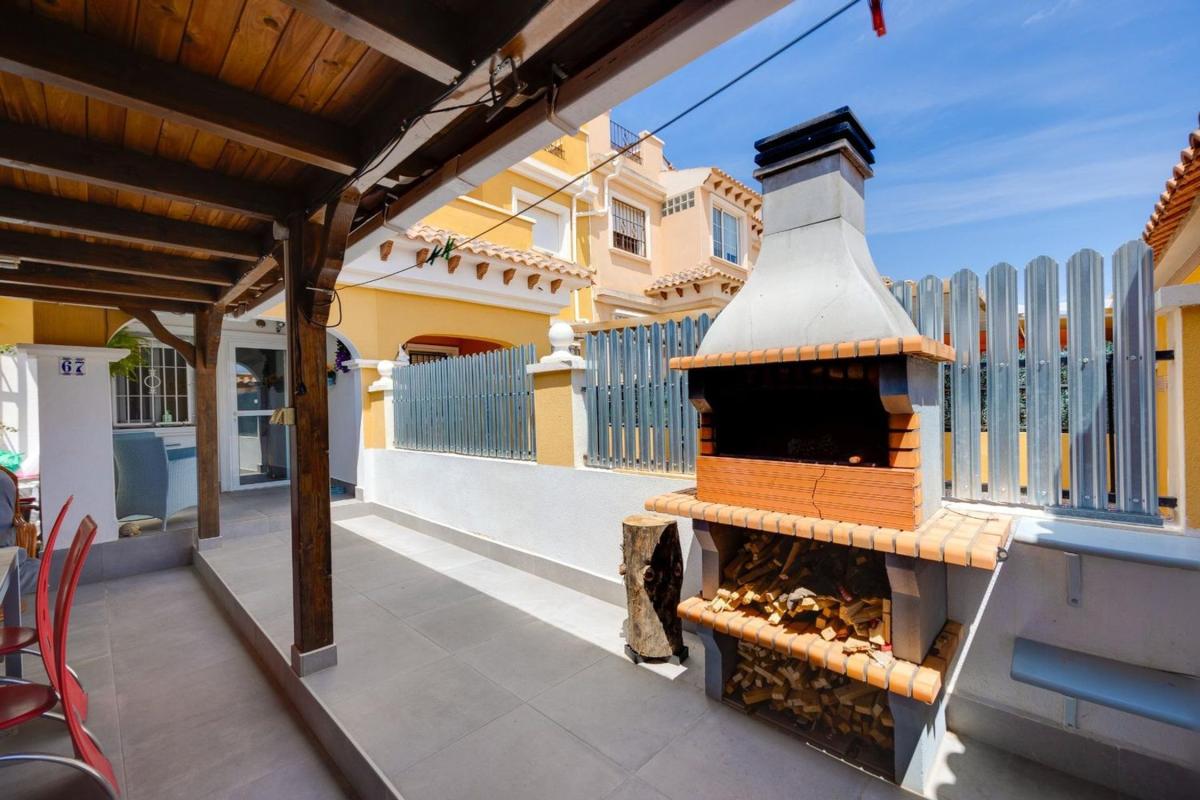 Properties for sale and rent in Spain photo 5