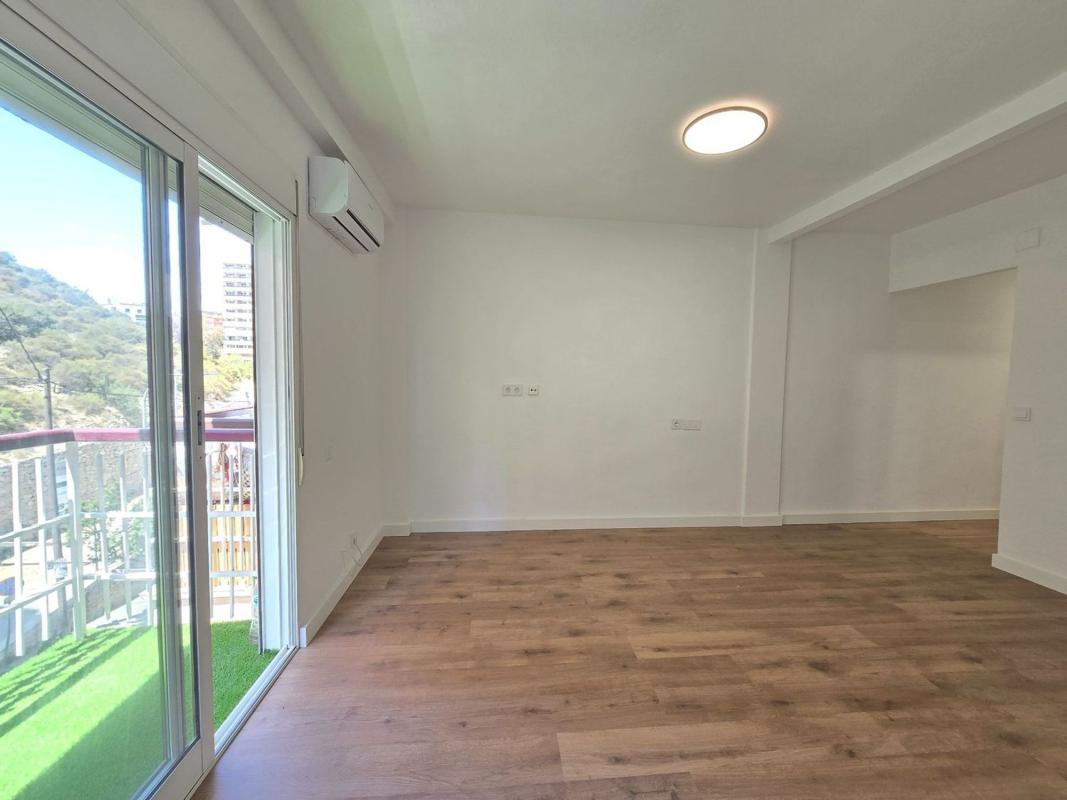 Sale of apartment in Piso en Calle de la Virgen del Socorro, Raval Roig-Virgen del Socorro, Alicante / Alacant, Alicante
photo 5