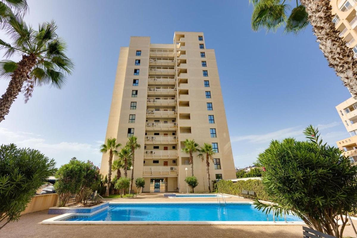 Sprzedaż mieszkania w Piso en La Veleta, Torrevieja, Torrevieja
photo 1