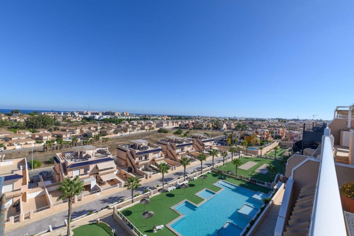Продажа квартиры на Piso en Los Balcones - Los Altos del Edén, Torrevieja, Торревьеха
photo 1