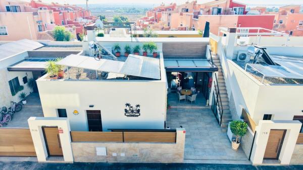 Independent chalet for sale in Casa o chalet en Los Montesinos, Los Montesinos
photo 1
