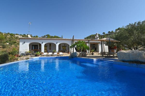 Chalet independiente en venta en Casa o chalet en Cala Advocat - Baladrar, Benissa, Benissa
thumbnail 2