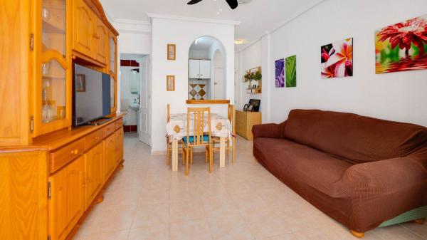 Частный шале на продаже в Casa o chalet en La Veleta, Torrevieja, Торревьеха thumbnail 2