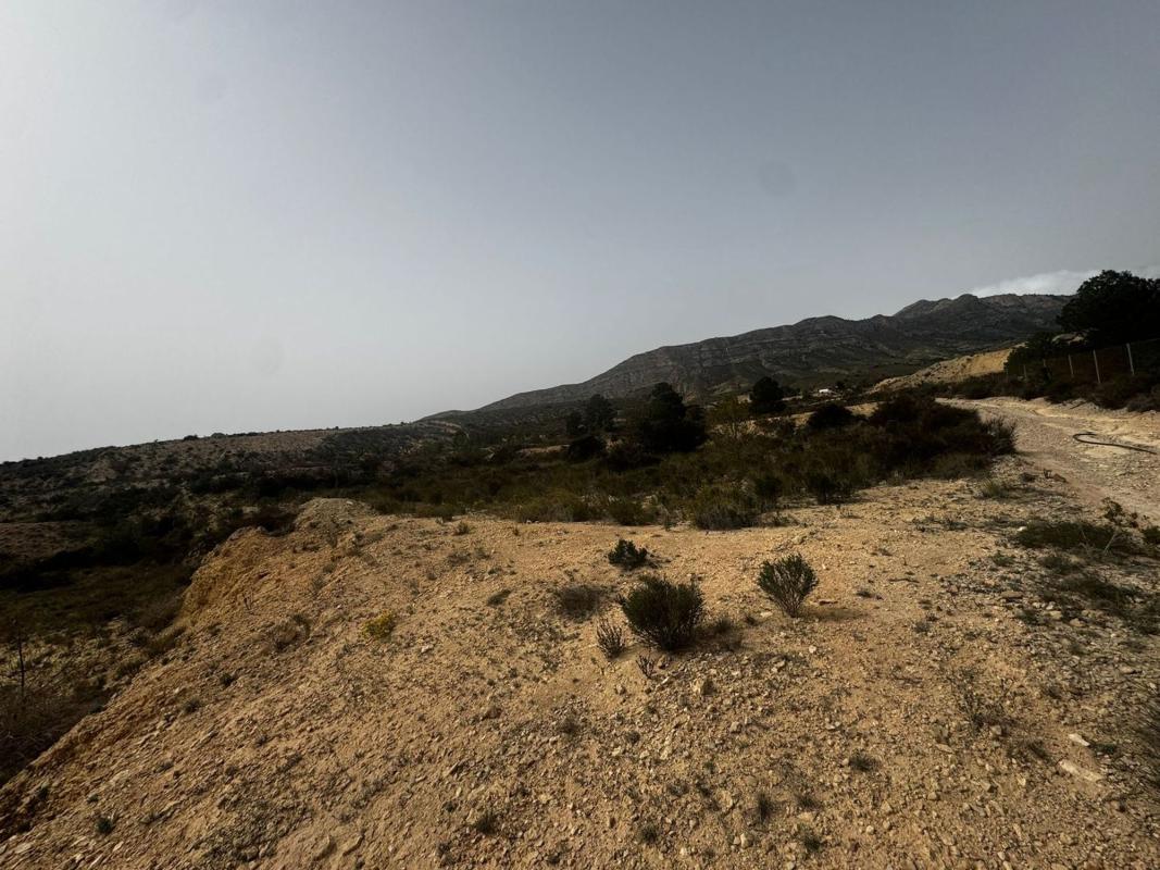 Terreno en venta en Agost, Alicante photo 3