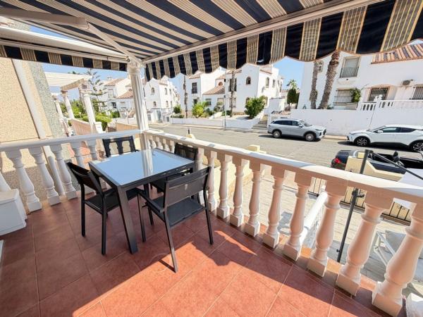 Chalet independiente en venta en Casa o chalet en Polígono N-2 Villamartín Norte, Villamartín, Orihuela, Orihuela
 photo 3