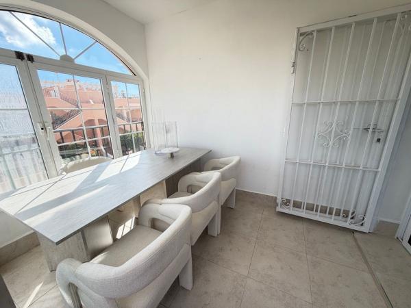Аттик на продажу в  Ático en Calle Cabo Formentor, Lomas de Cabo Roig, Orihuela, Ориуэла photo 4