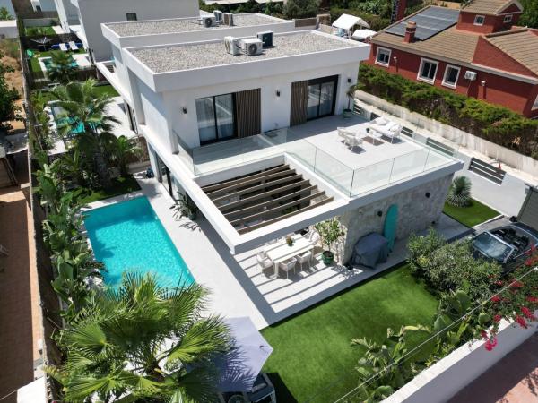 Chalet independiente en venta en Casa o chalet en Calle castillo de Santa Barbara, Lomas de Don Juan, Orihuela, Orihuela
 photo 1