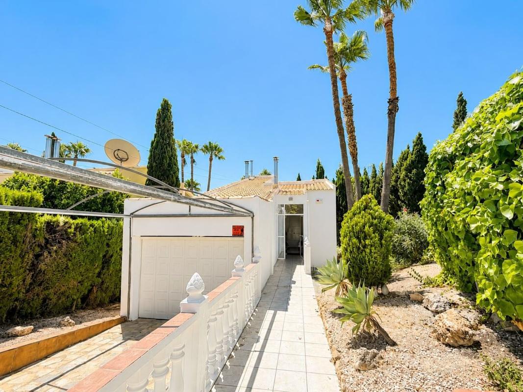 Venta de chalet independiente en Casa o chalet en Calle Amadeo Vives, Villamartín, Orihuela, Orihuela
 photo 4