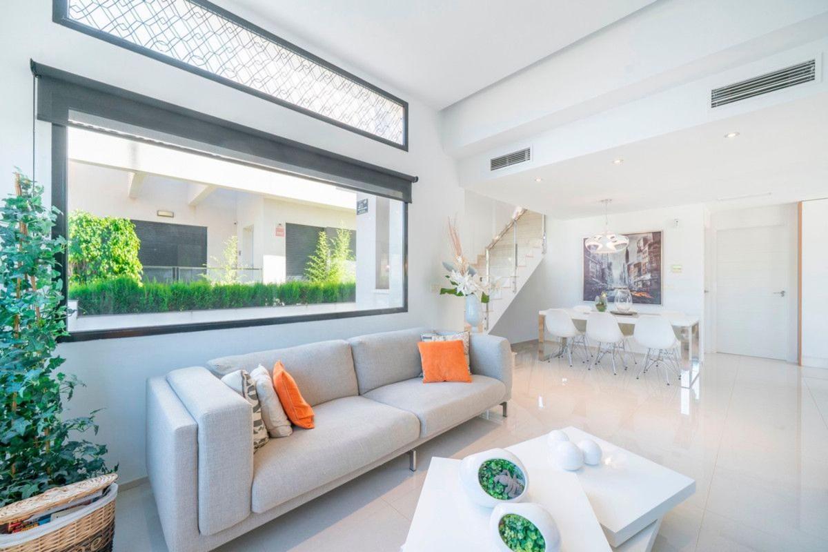 Продажа отдельного шале в Casa o chalet en Calle Galicia, Centro de la Ciudad Quesada, Rojales, Рохалес photo 5