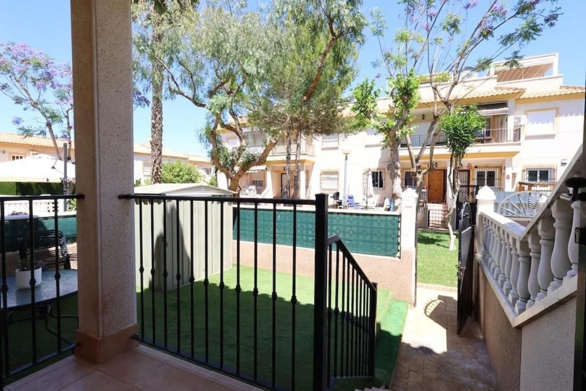 Продажа отдельного шале в Casa o chalet en Calle Santander, Lomas de Campoamor, Orihuela, Ориуэла photo 3