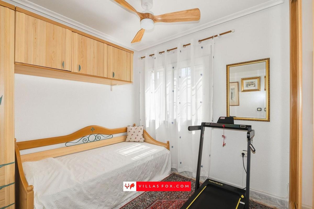 Продажа отдельного шале в Casa o chalet en Calle Murcia, Ciudad de las Comunicaciones, San Miguel de Salinas, Сан-Мигель-де-Салинас photo 4